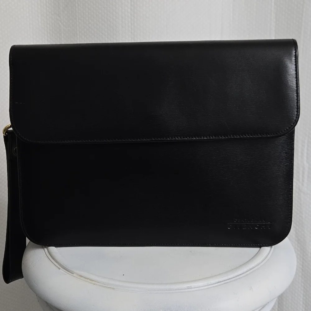 EUC Vintage Givenchy Gentleman Leather Unisex Clutch w/COA